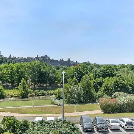 Les Bellevue Cité 3 Apartments, 1 With Garden&private Parking, Aircon, Wifi, Free Public Car Park, 1 Km From Cité Apartamento *