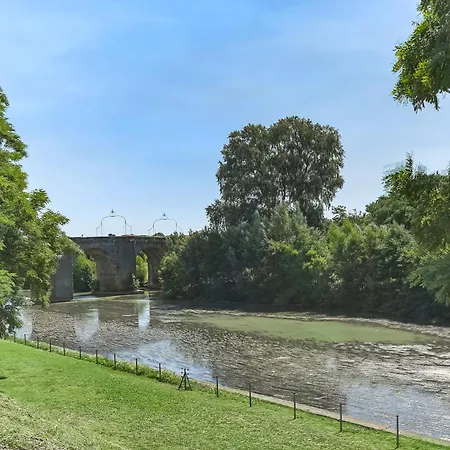 Les Bellevue Cité 3 Apartments, 1 With Garden&private Parking, Aircon, Wifi, Free Public Car Park, 1 Km From Cité *